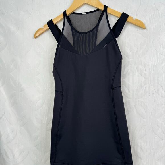 Lululemon Running In The City Black Shelf Bra Tank Top Size 2 - Picture 6 of 9
